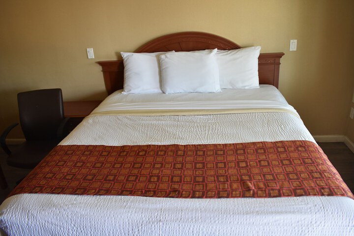 Budget Inn Motel
