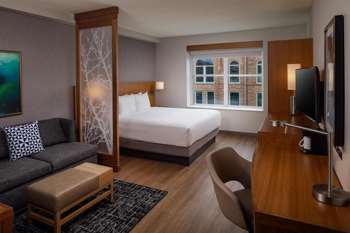 Hyatt Place Sumter / Downtown