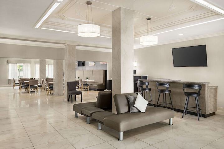 Hotel Interior 11 of 41
