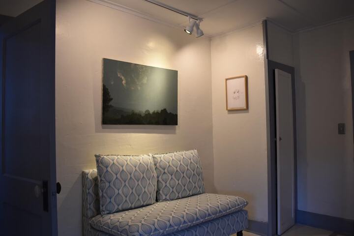 Room 12 of 20
