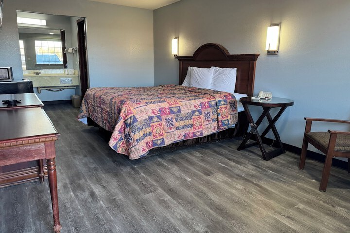 Claremore Motor Inn