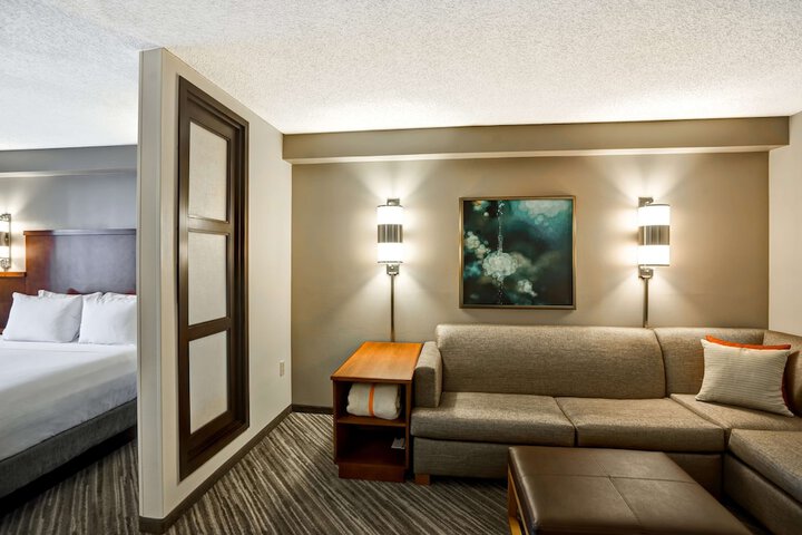 Room 15 of 39