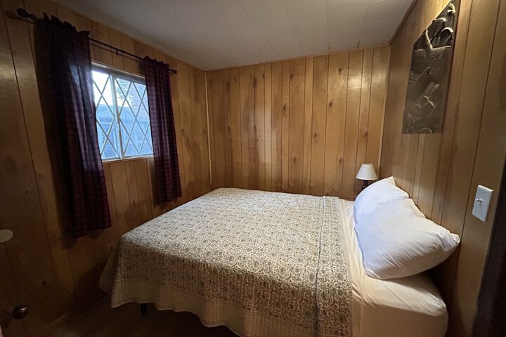 Room 106 of 111