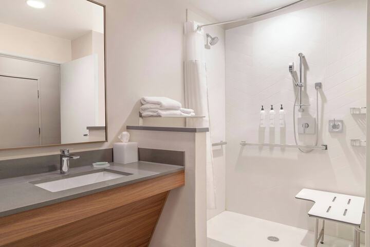 Fairfield Inn & Suites by Marriott Detroit Taylor