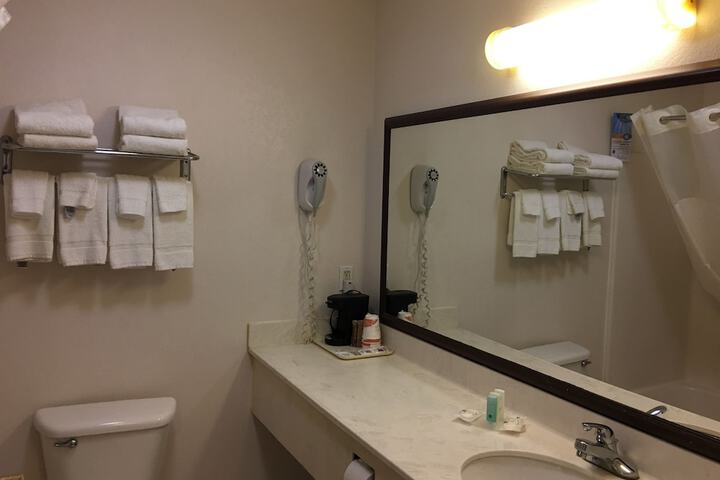 Room 42 of 62