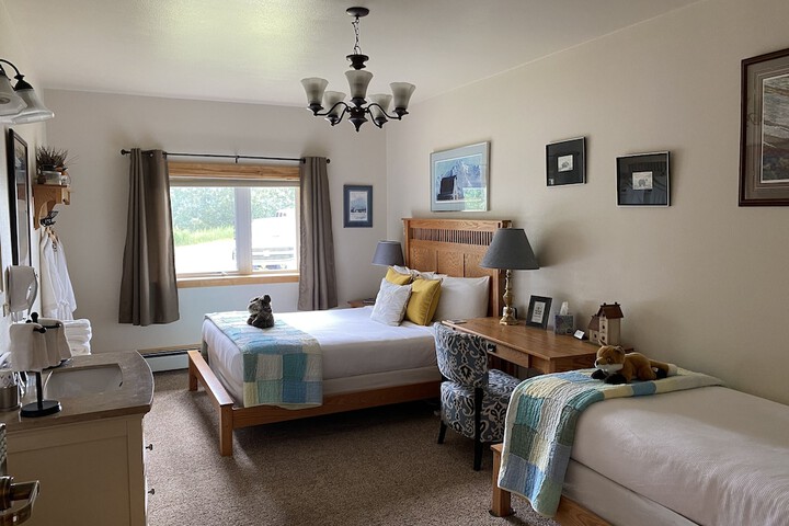 Pioneer Ridge B & B Inn