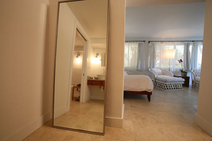 Room 63 of 119