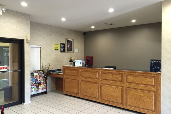 Super 8 by Wyndham Bastrop TX