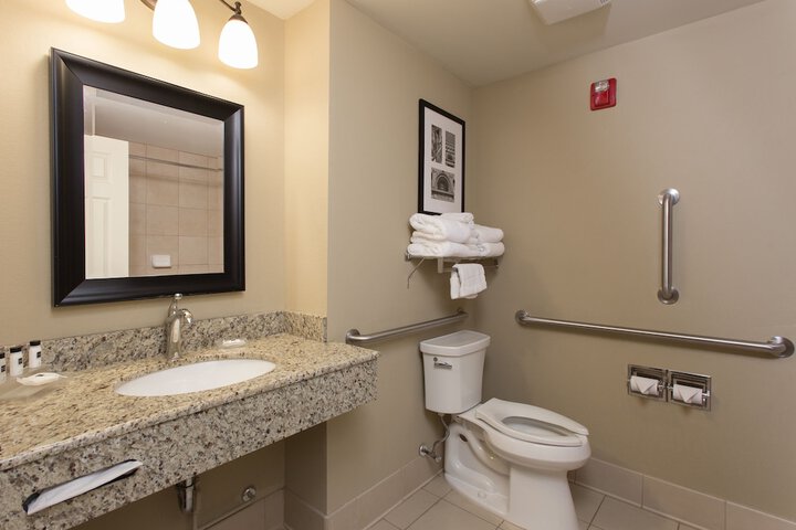 Country Inn & Suites by Radisson Buffalo South I-90, NY