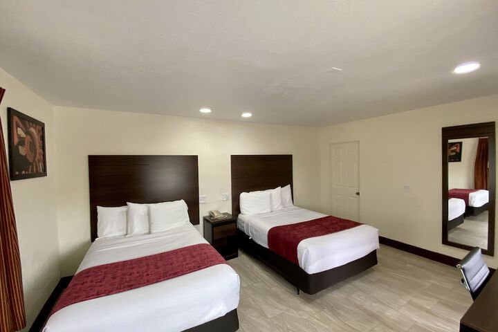Roswell Inn
