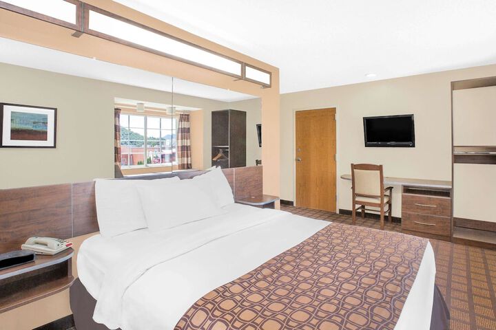 Microtel Inn by Wyndham Franklin