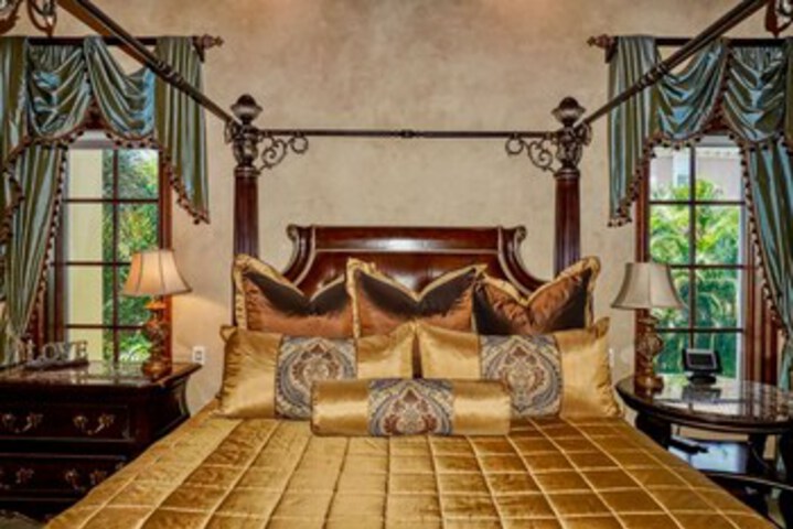 Tierra Verde St. Petersburg Waterfront Estate by Techtravel