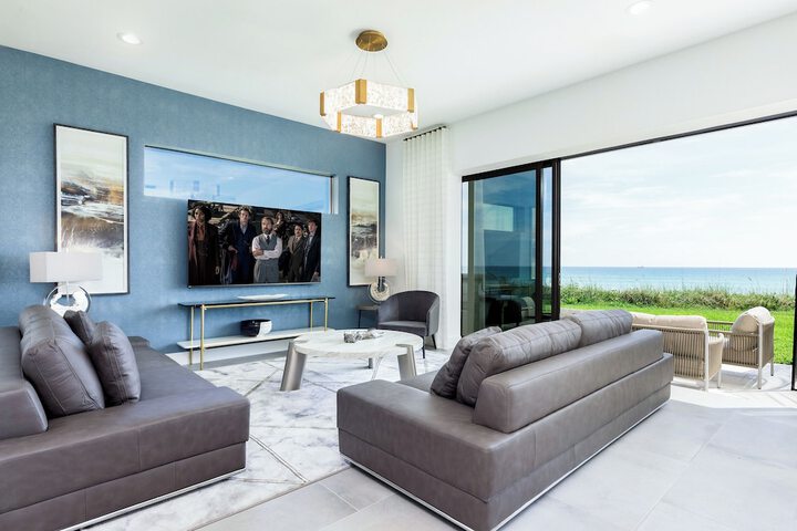 Harbor Island Beach Club Homes by Villatel