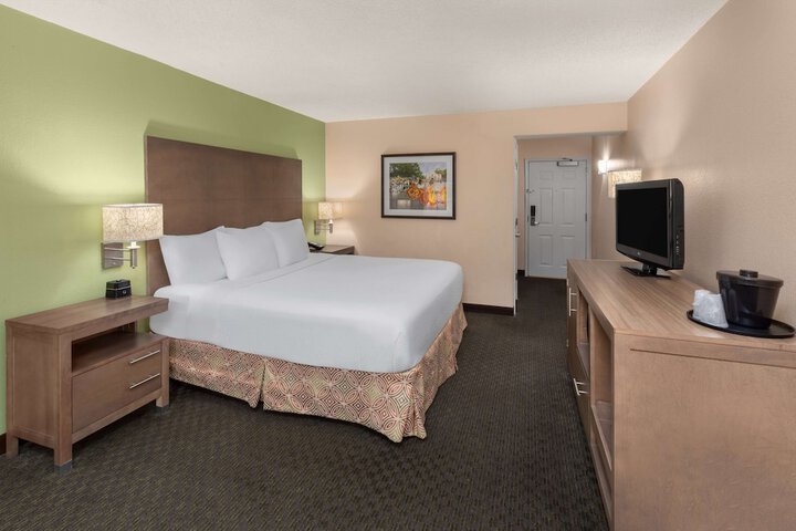 Room 31 of 53