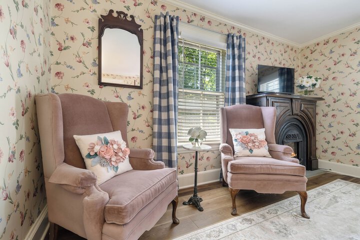 Westbrook Inn B & B