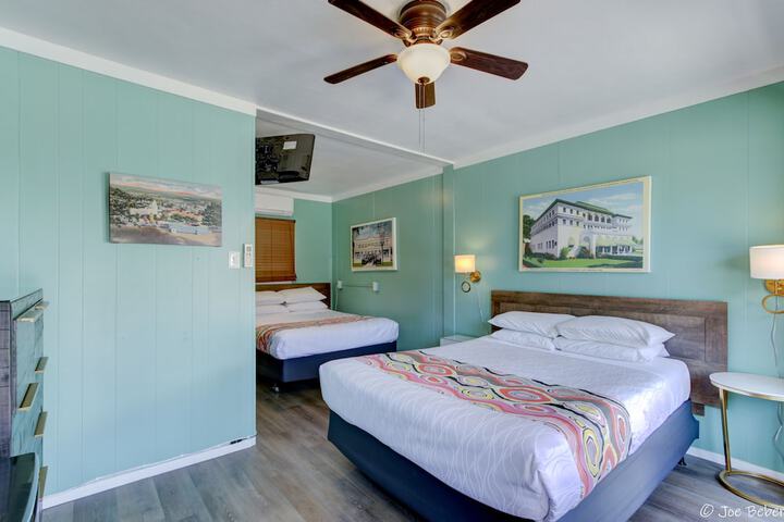 Room 14 of 32