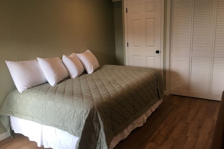 Room 70 of 81