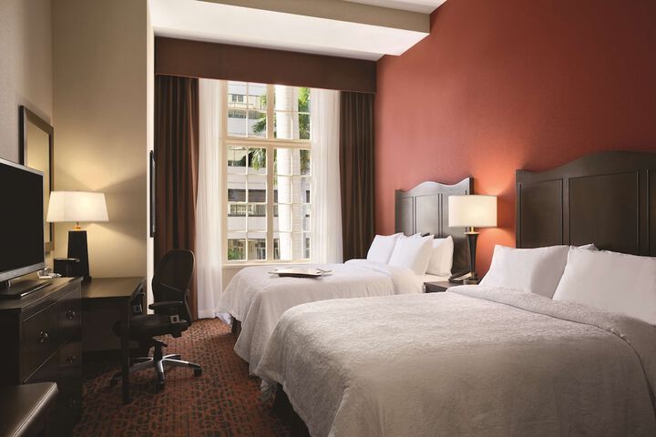Room 21 of 48