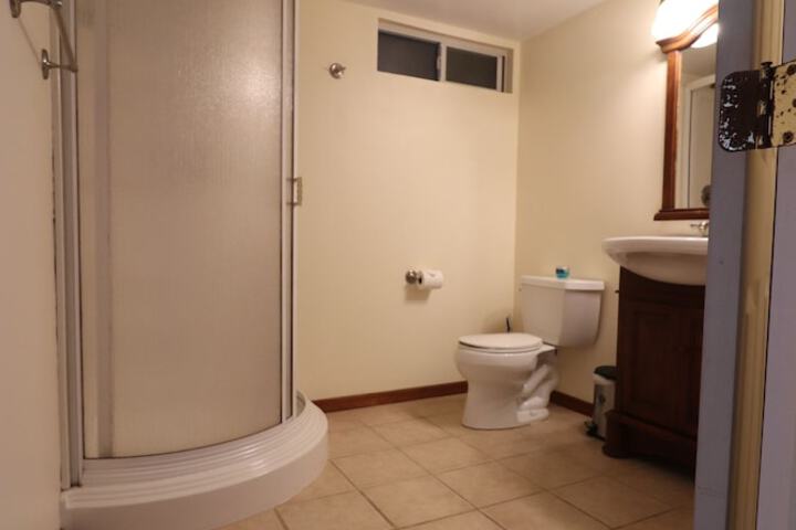 Room 20 of 35