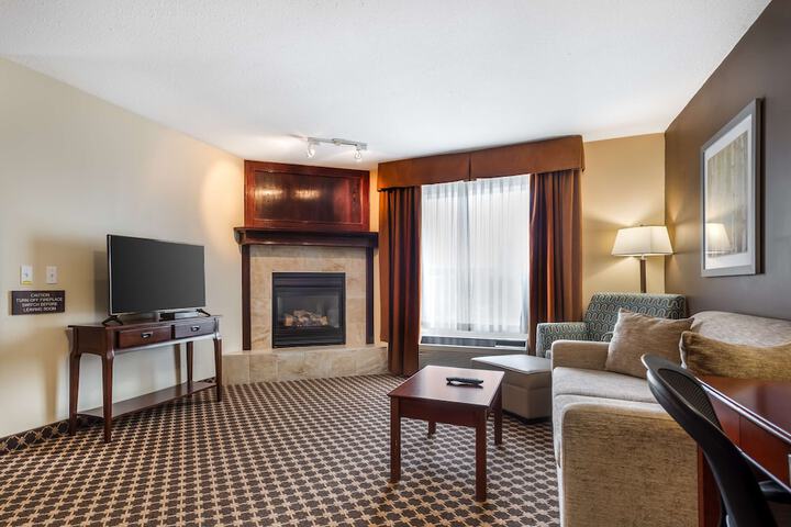 Best Western Strathmore Inn