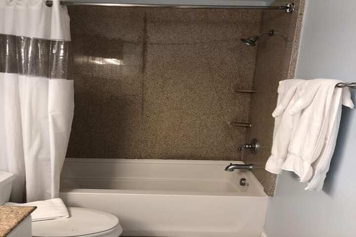Beachgate CondoSuites and Oceanfront Resort