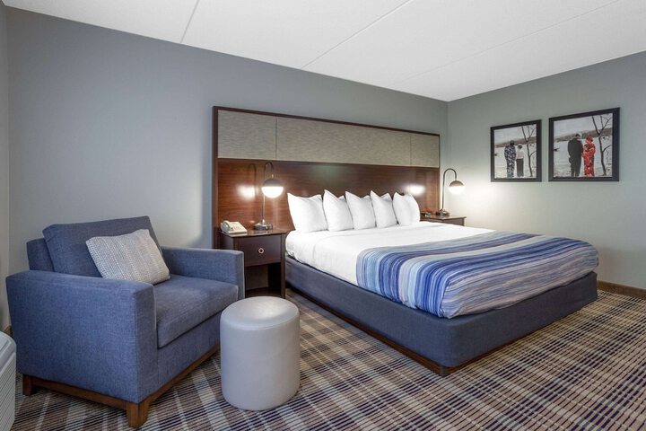 Room 14 of 27
