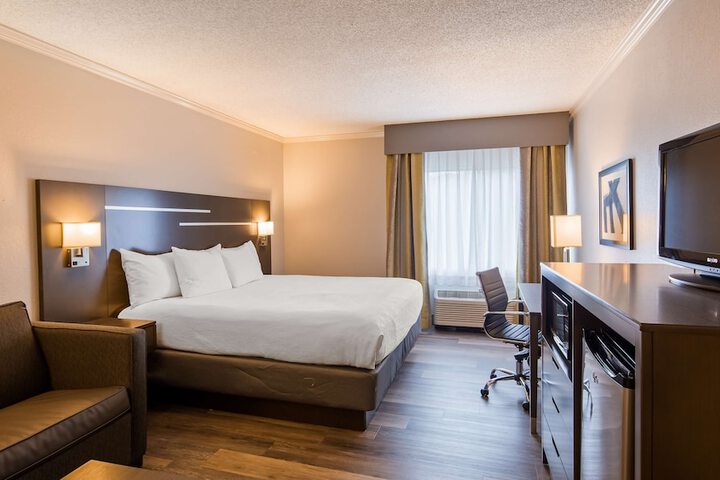 Best Western Plus Morristown Conference Center Hotel