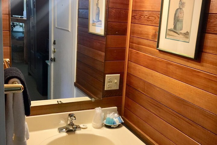 Room 160 of 287