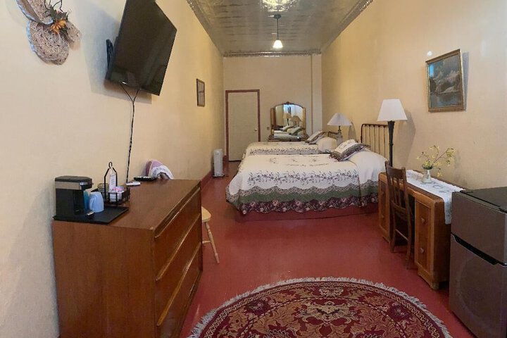 Room 22 of 28