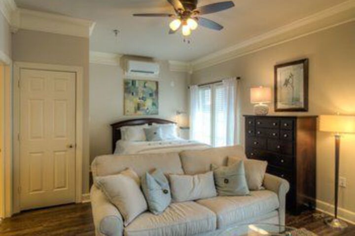 South Walton Studio by RedAwning