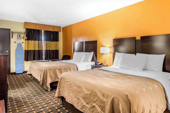 Room 22 of 47