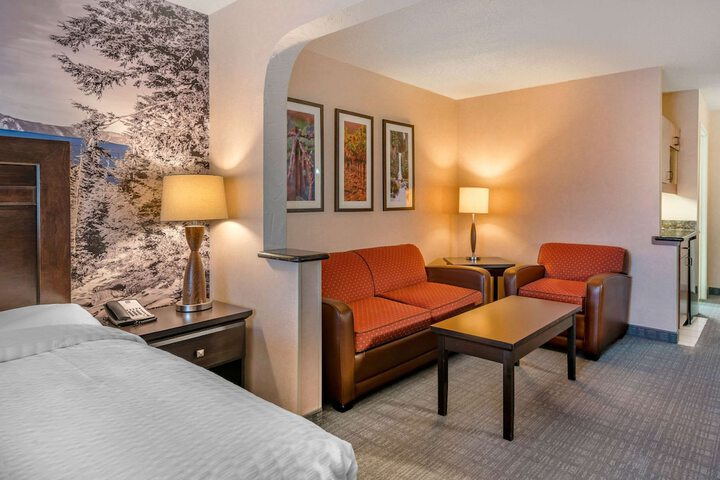 Room 33 of 45