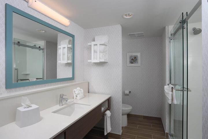 Hampton Inn & Suites Manistee Waterfront