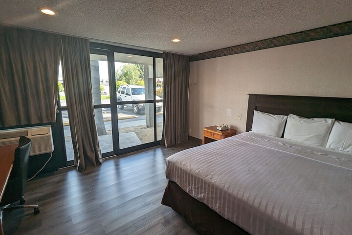 Room 43 of 49
