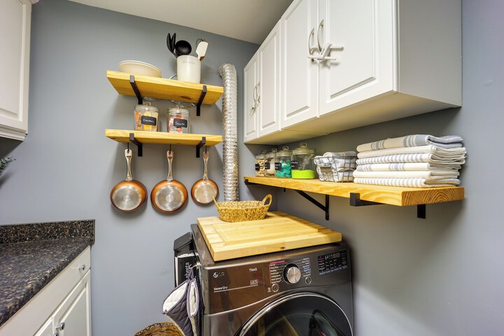 West Jefferson Vacation Rental Near River