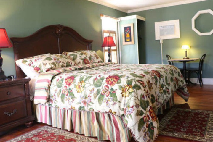 Room 42 of 116