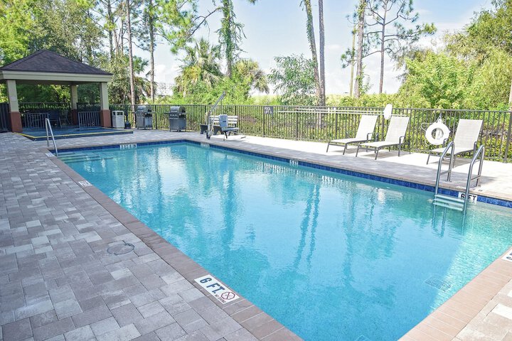 Pool 6 of 42