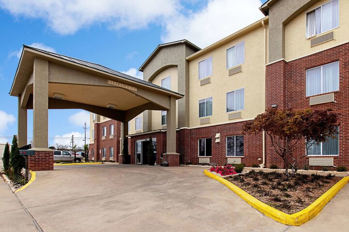 Hotel 2 of 35