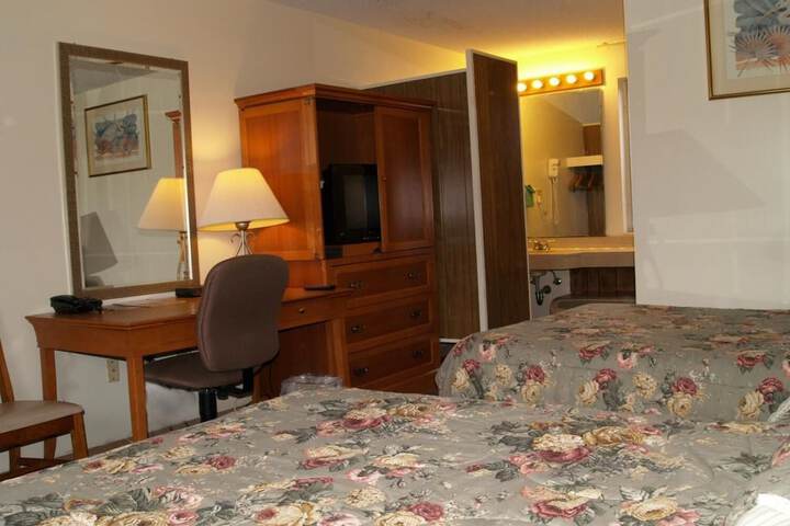 Room 14 of 24