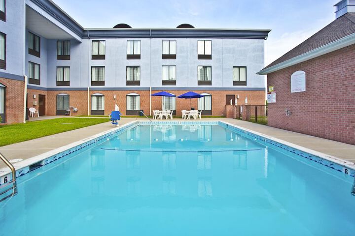 Holiday Inn Express Hotel & Suites Harrington-Dover area DE by IHG