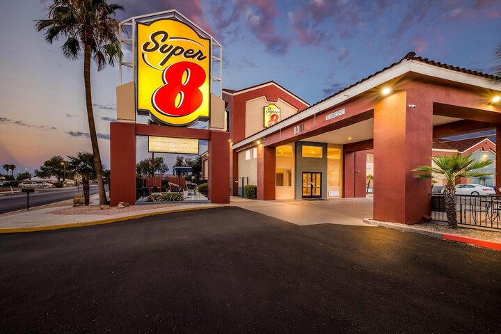 Super 8 by Wyndham Marana / Tucson Area