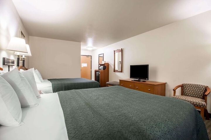 Room 19 of 37