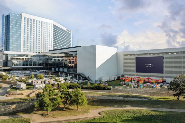 Loews Arlington