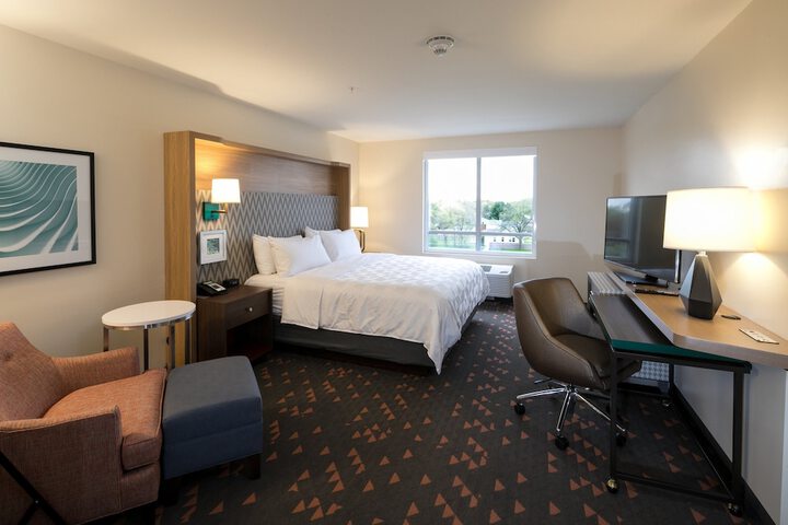Holiday Inn Hotels and Suites Mount Pleasant by IHG