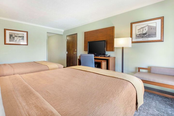 Best Western Plus Ahtanum Inn