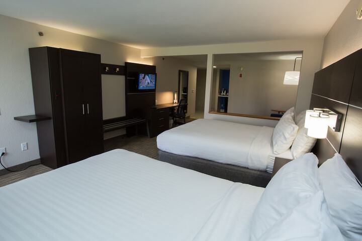 Room 17 of 75