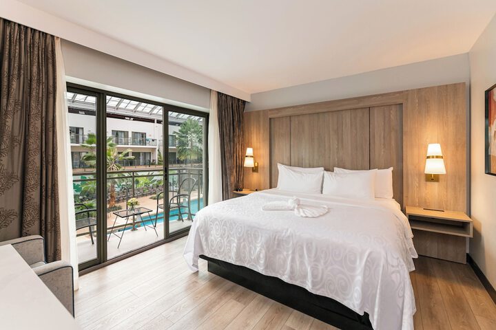 Best Western Plus Lamplighter Inn & Conference Centre