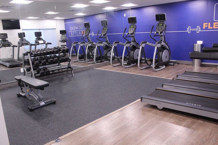 Holiday Inn Express & Suites Roswell by IHG