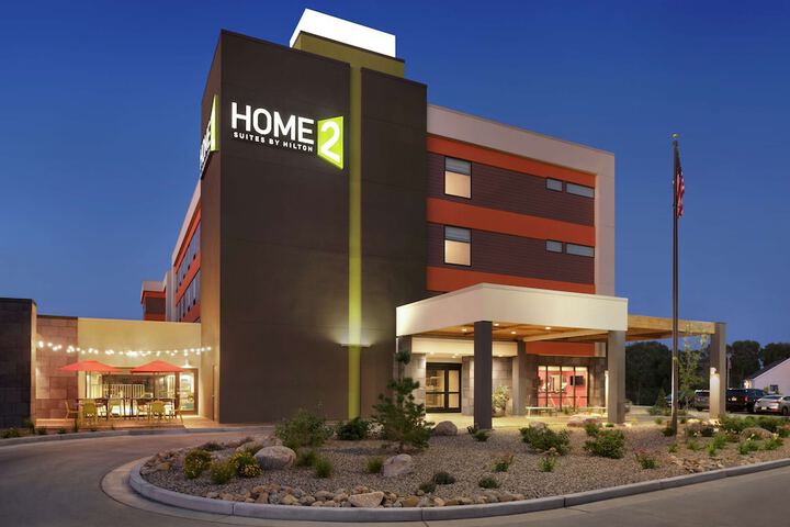 Hotel 7 of 54