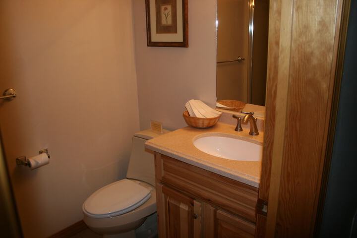 Room 15 of 33